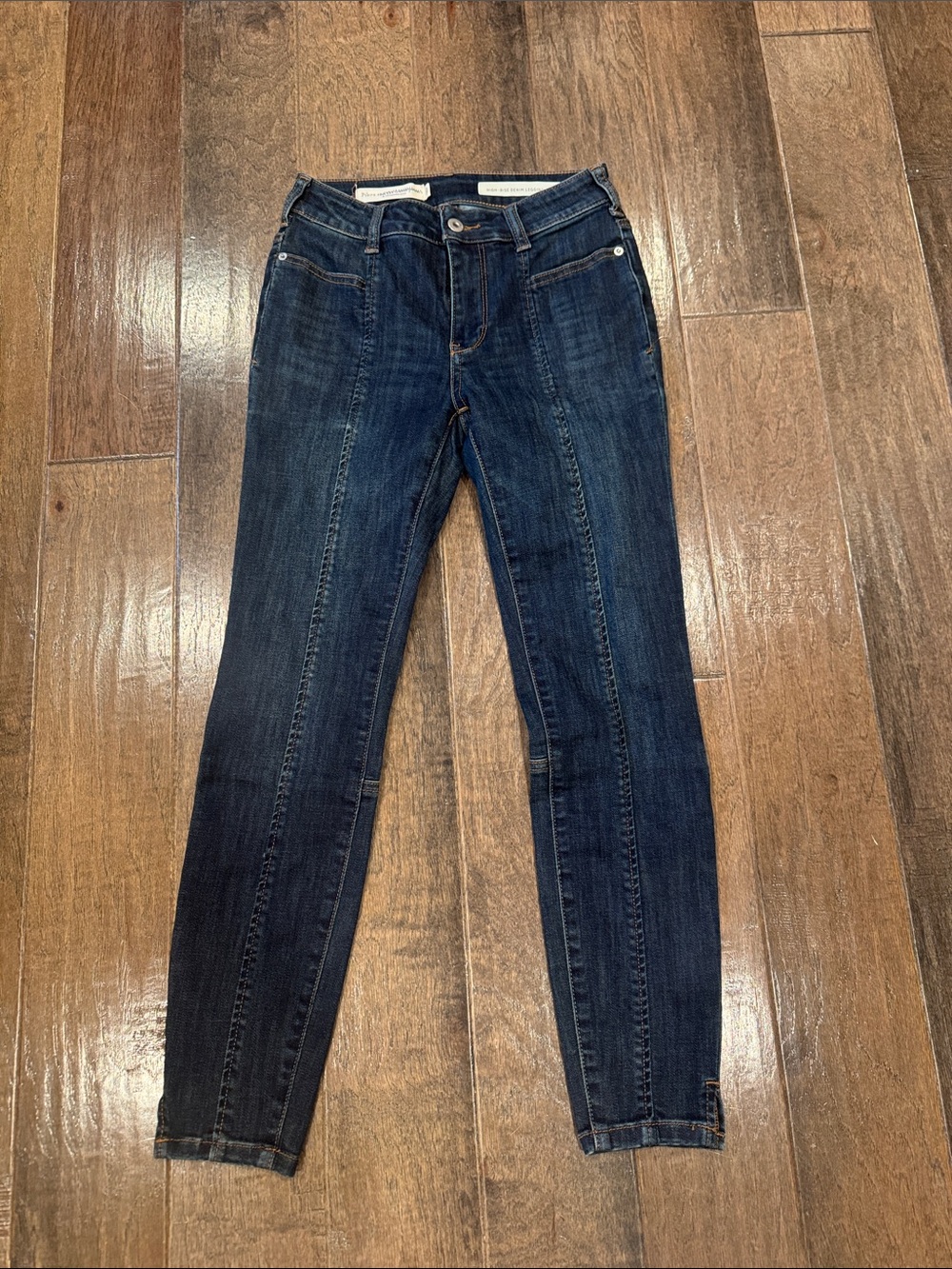 PILCRO NWT Dark Blue Women’s Slim Jeans